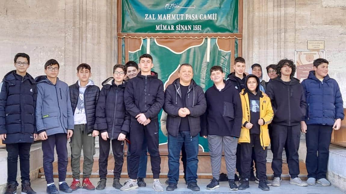 Zal Mahmut Paşa Camii ve Külliyesini ziyaret ettik.